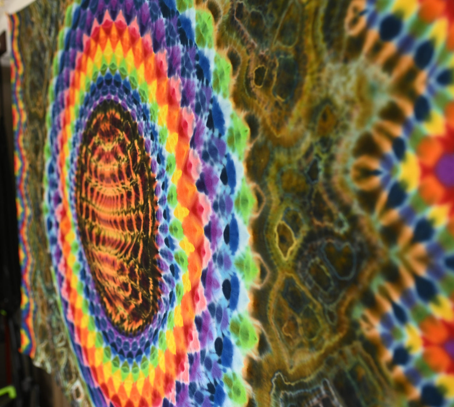 54"X90" (Measurements prior to any shrinkage) 36Pt Mandala Fiery Cosmic Egg Center/Zig Zag Honeycomb Borders/Geode Filler Tie Dye Tapestry