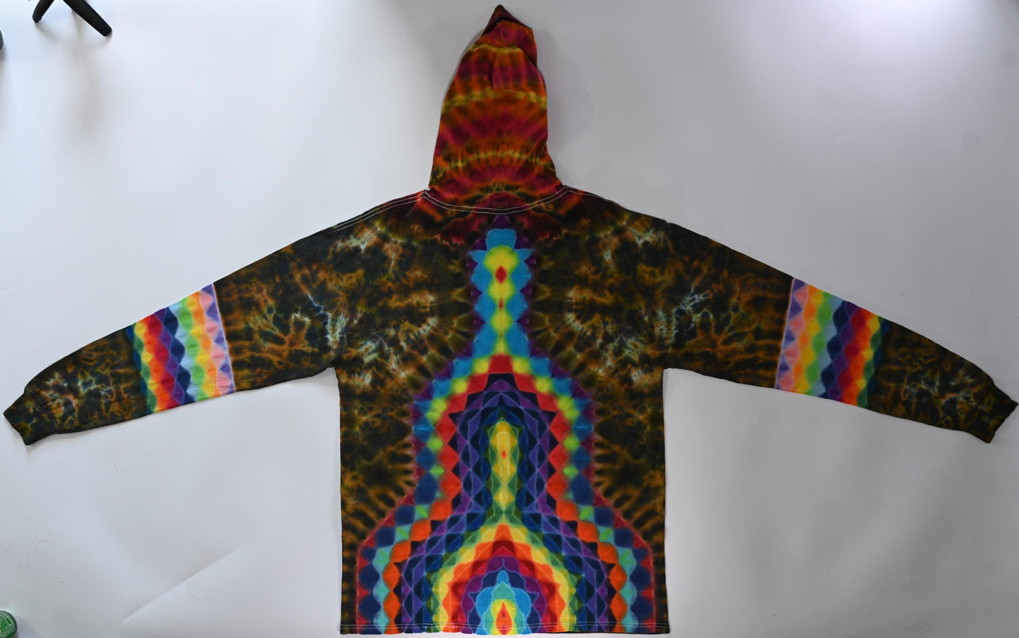 Large 20 Pt Mandala Fiery Cosmic Egg Cntr + Hood/ Honeycomb Geometric Tower Back/ Honeycomb Band Slvs/Scrunch Tie Dye Hooded* Long Slv Shirt