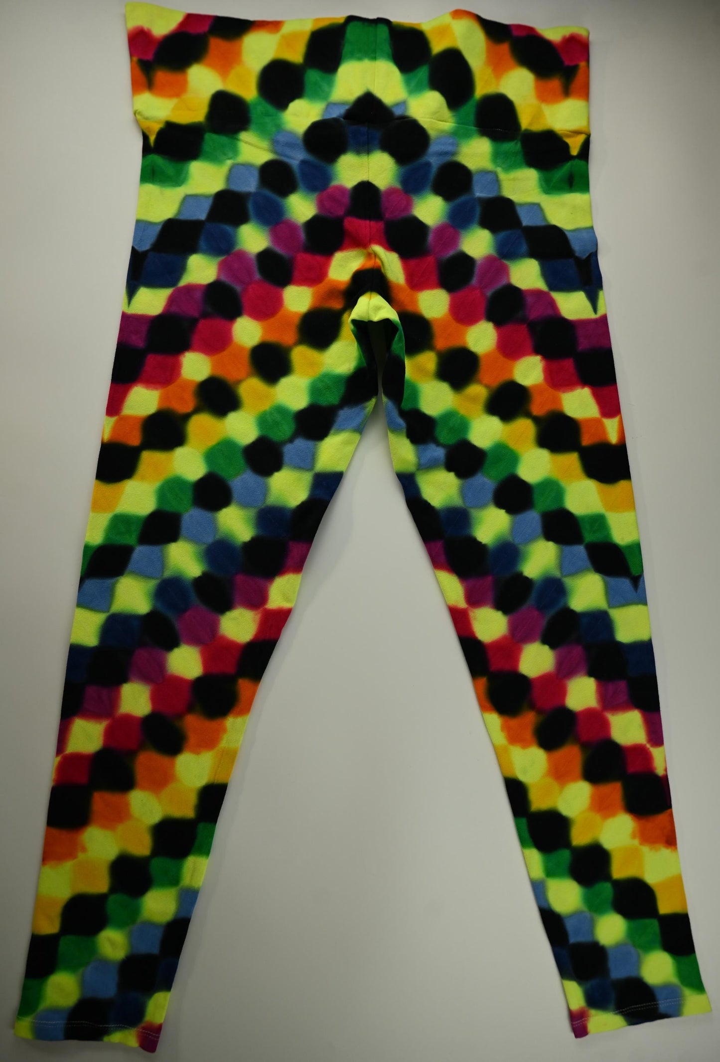 XL UV Honeycomb UV Reactive Tie Dye on Wide Waist Band Dancing Robin Form Fitting, Medium Thickness 92 Cotton 8% Spandex Leggings