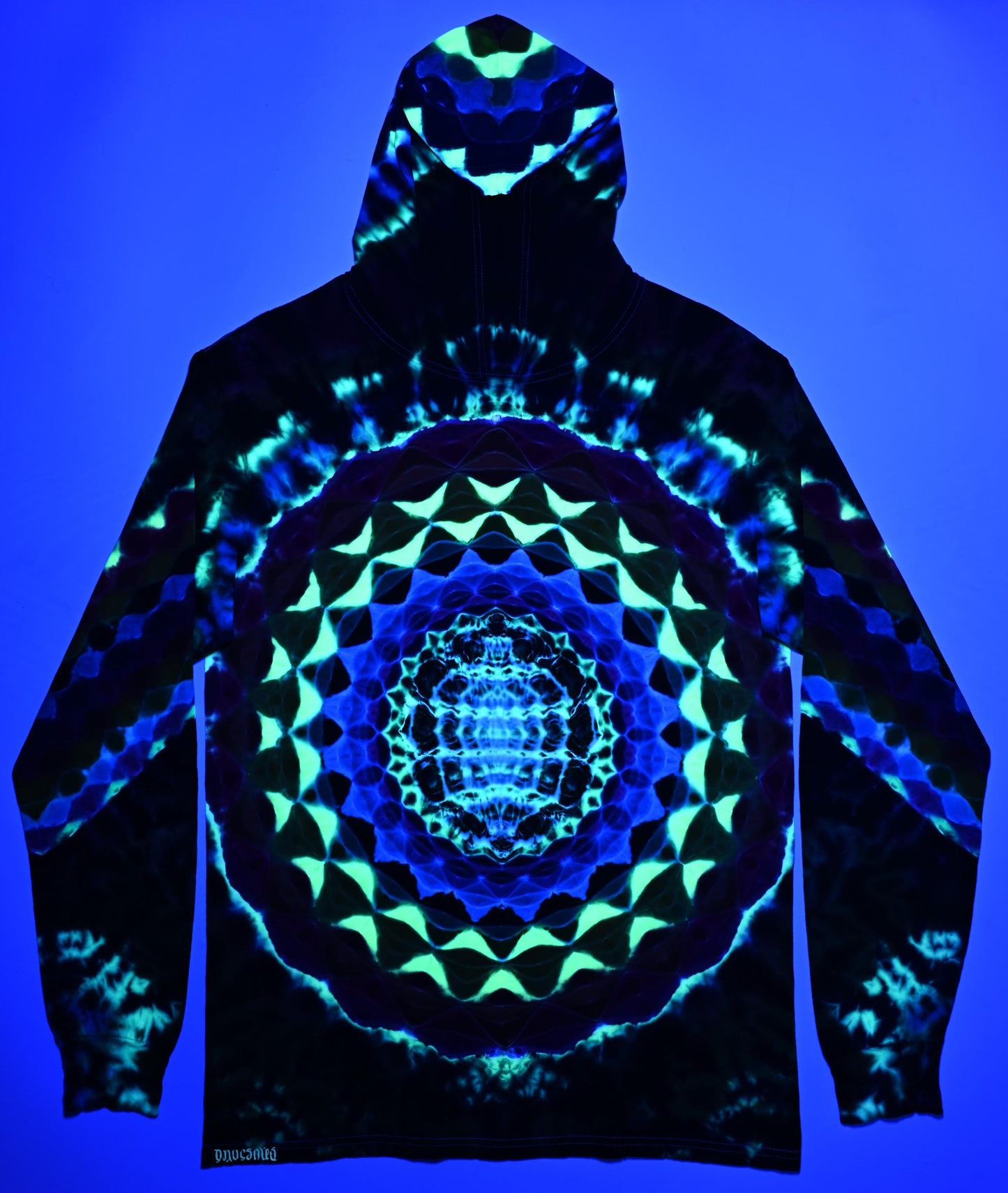 Medium Heady 20Pt Mandala Cosmic Egg Cntr/Hourglass Design Hood+Bck/Honeycomb Armbands, Scrunch UV Reactive Tie Dye Hooded* Lng Slv Shirt