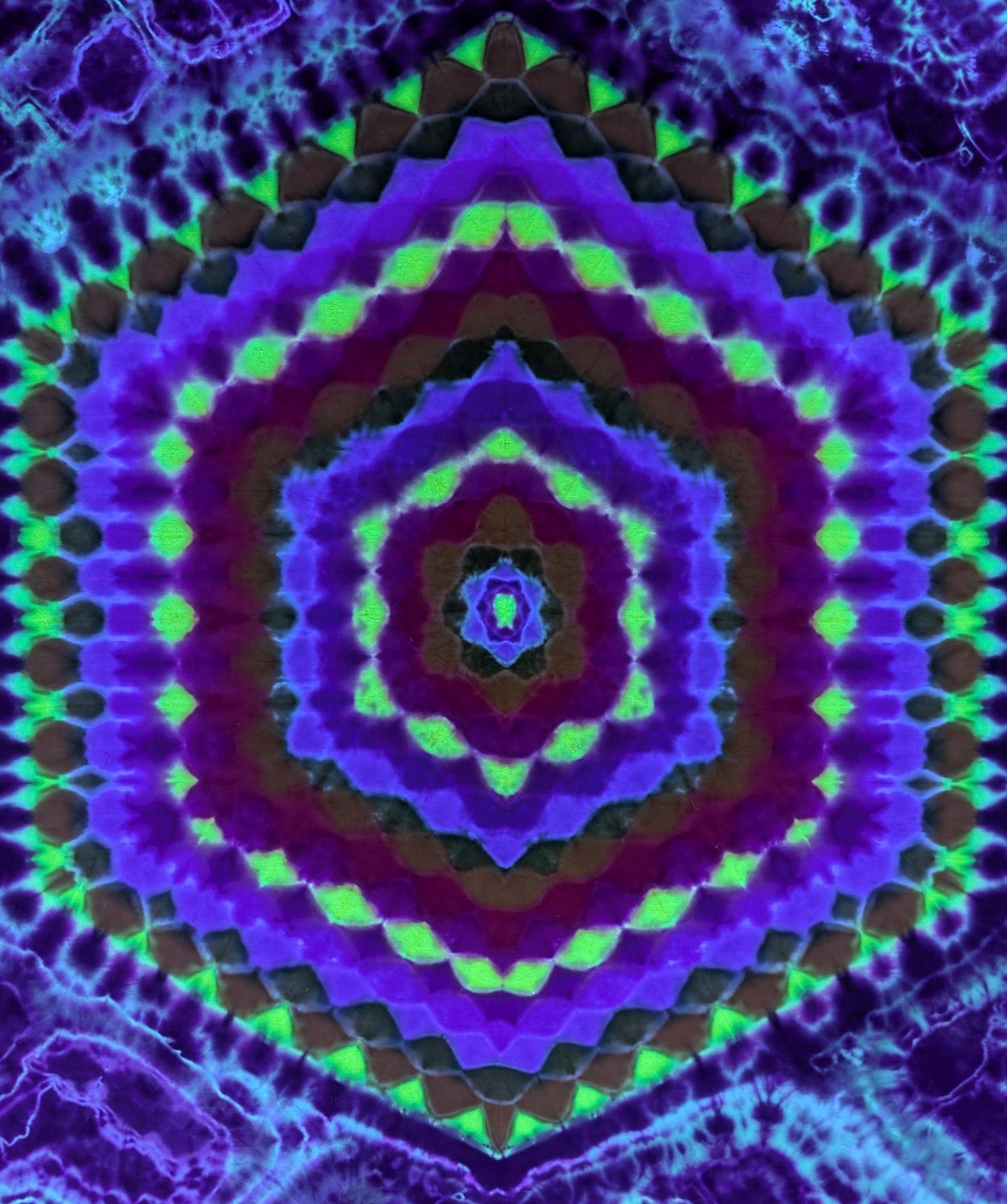 85"X100" (Msrmnts b4 any shrinking) Frm Cntr: Hexagon>Cosmic Egg/Geode Hybrid>Decagram DNA UV Reactive Tie Dye Tapestry w/ Hanging Loops