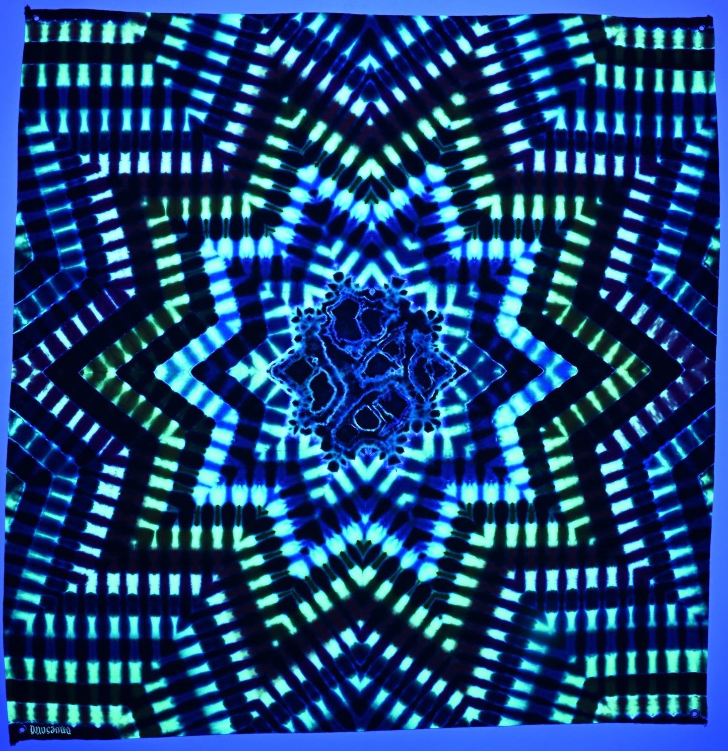 33.25X34.25" UV Reactive NeoDNA Decagram/Geode Cntr Tie Dye on a Tapestry* made from a Piece of Robert Kaufman Kona Cotton read description
