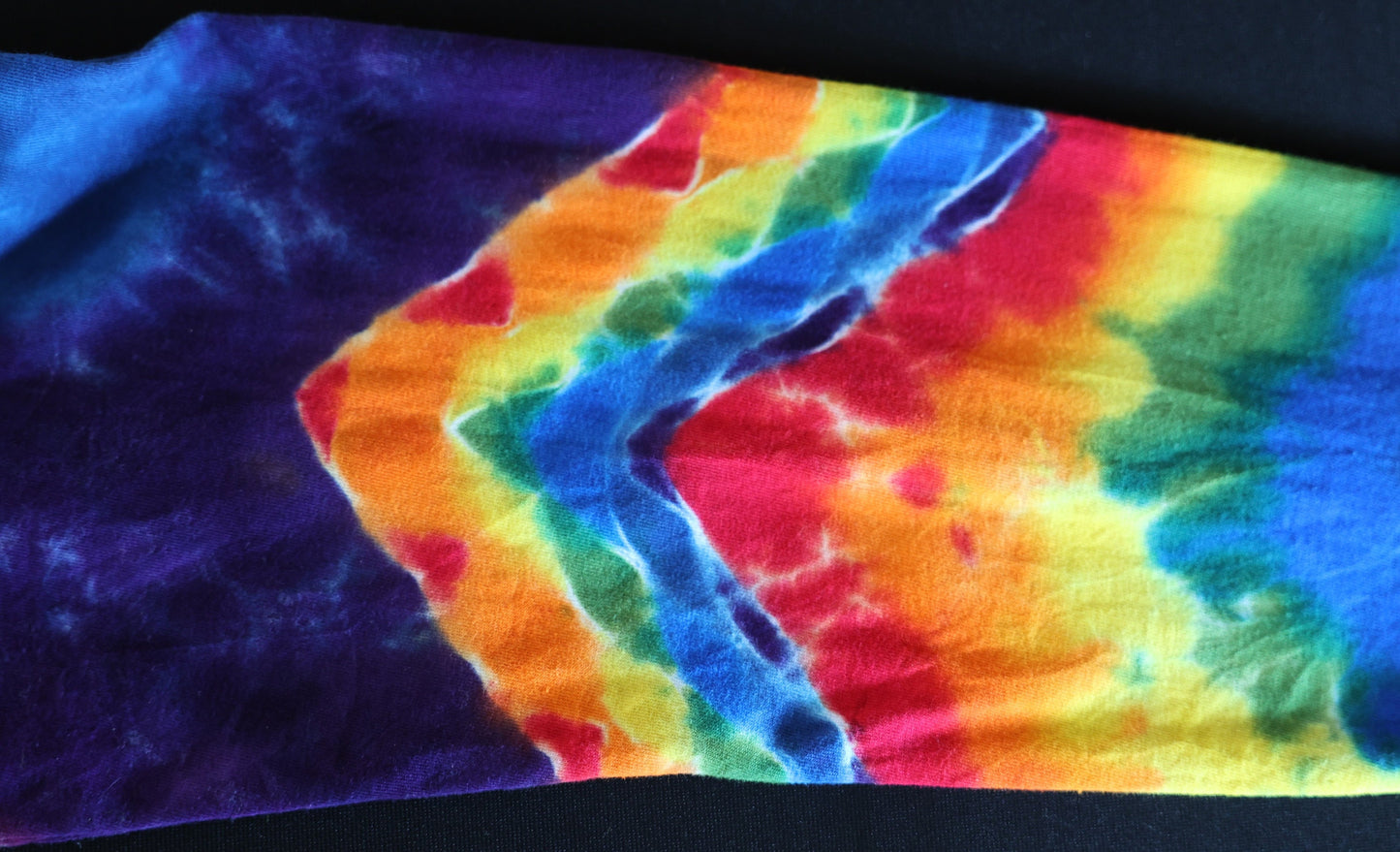 Med Hexagon Frt/Pyramid Bck Wraps to Frt/ZigZag Band around L Slv/18pt Mandala w/Blck Hole Cntr on R Slv/ Scrunch Tie Dye Long Sleeve Shirt