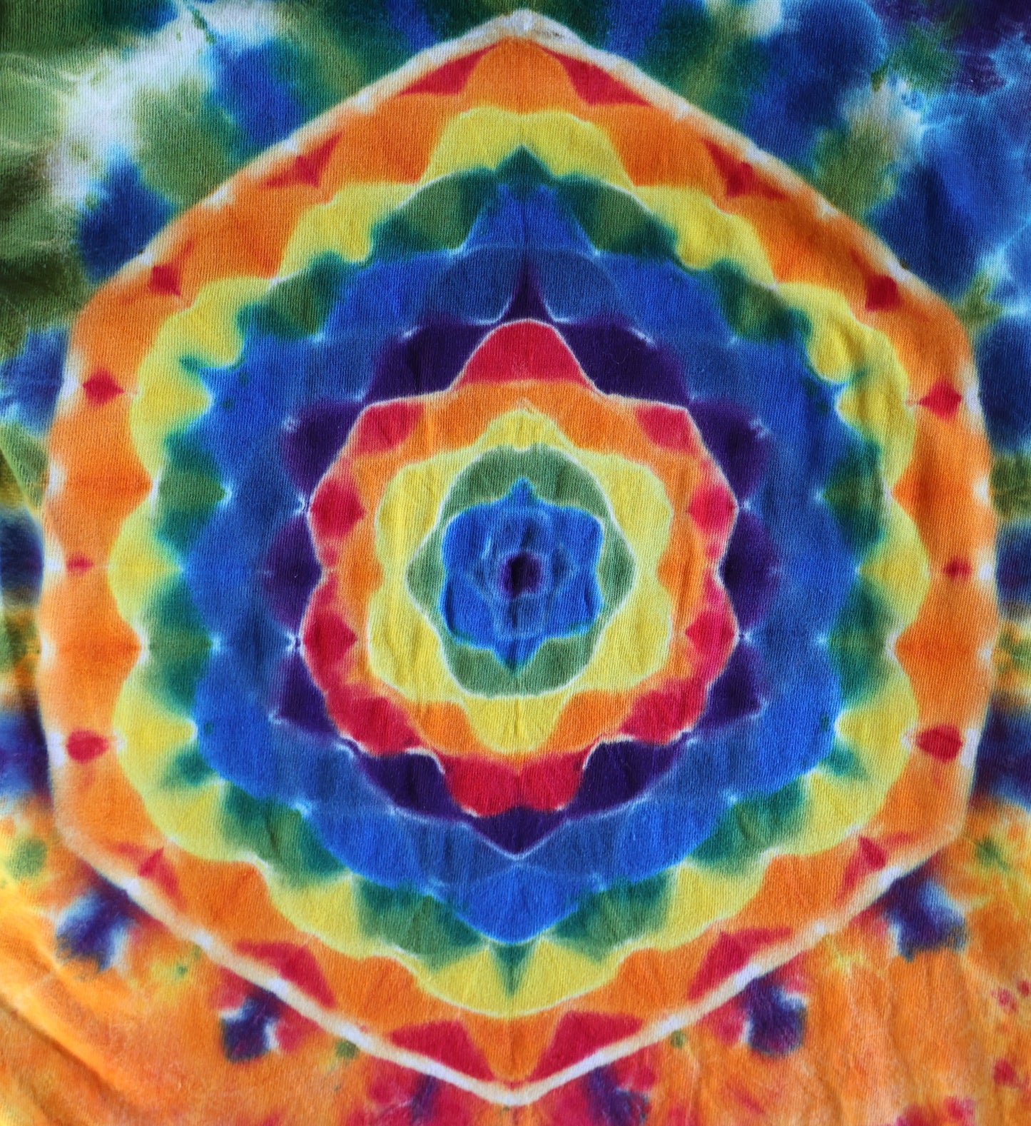 Med Hexagon Frt/Pyramid Bck Wraps to Frt/ZigZag Band around L Slv/18pt Mandala w/Blck Hole Cntr on R Slv/ Scrunch Tie Dye Long Sleeve Shirt