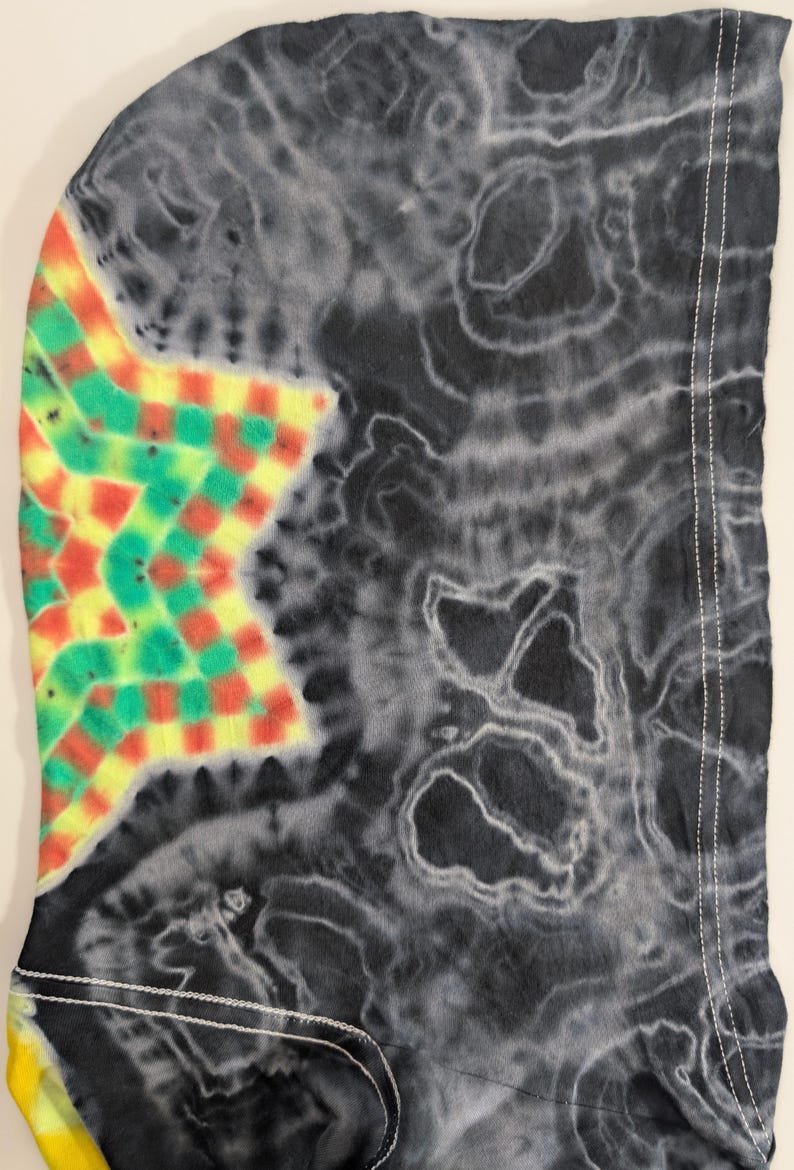 M 18Pt Mandala Hexagon Cntr/ Wrap Around Geometric Tower/ Hexagram Hood/ 12Pt Mandala L Slv/Hexagon R Slv/Geode Tie Dye on a Long-Slv Hoodie