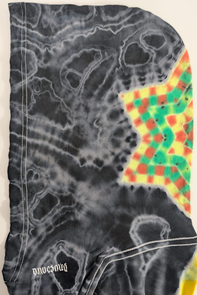 M 18Pt Mandala Hexagon Cntr/ Wrap Around Geometric Tower/ Hexagram Hood/ 12Pt Mandala L Slv/Hexagon R Slv/Geode Tie Dye on a Long-Slv Hoodie