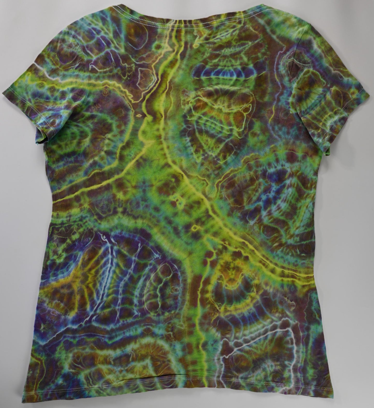 Women's Medium Cosmic Egg/Geode Hybrid Tie Dye on a District Very Important Tee V-Neck Cotton T-Shirt