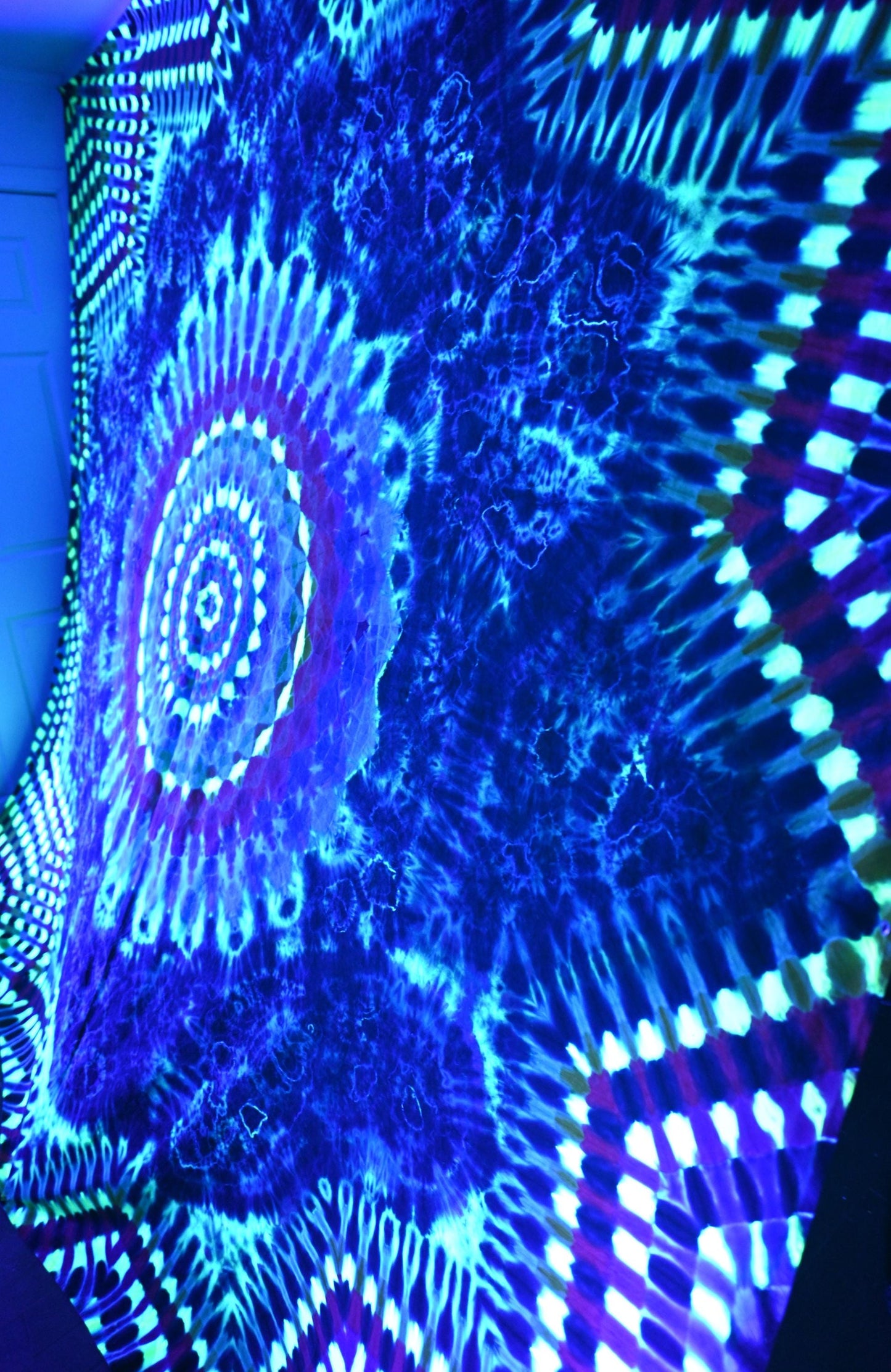 104"X102" Super Heady UV Reactive from center: Octagon->24 Point Mandala->Geodes->Neo-DNA {12/3} Dodecagram Border Tie Dye on a Tapestry