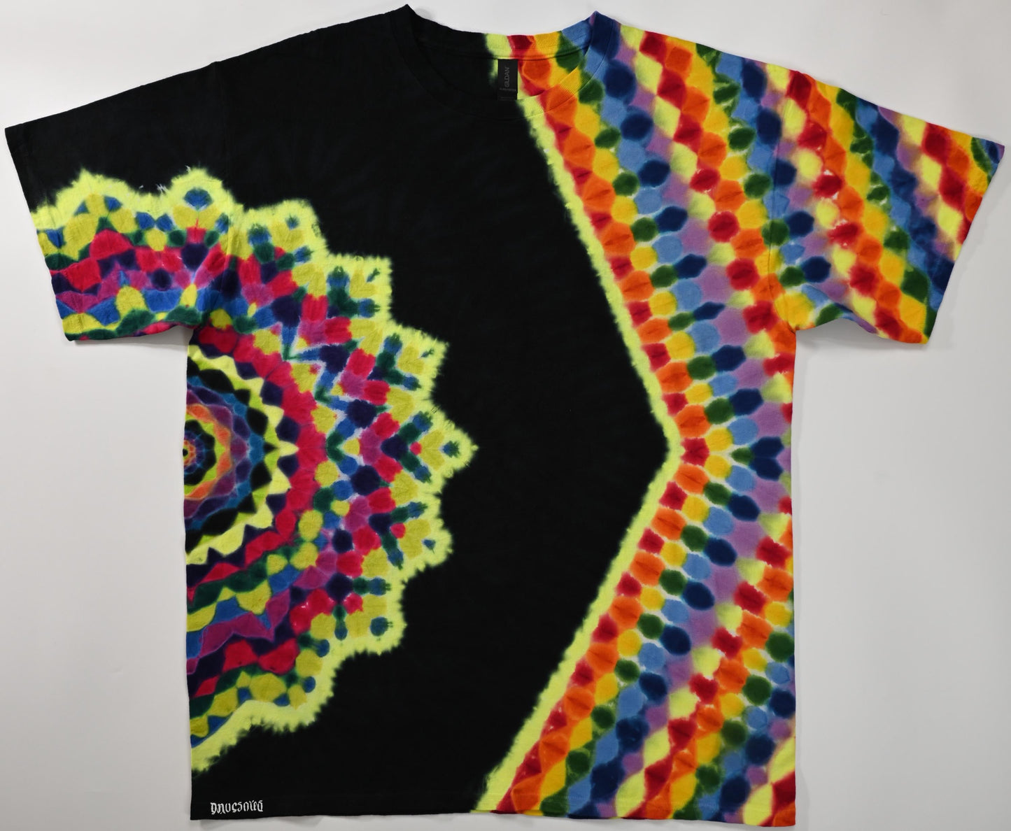 XL UV Reactive Side Octagon>{16/4} Hexadecagram/Pac-Man Honeycomb/Black Filler Tie Dye on a Gildan Ultra Cotton PFD T-Shirt* see description