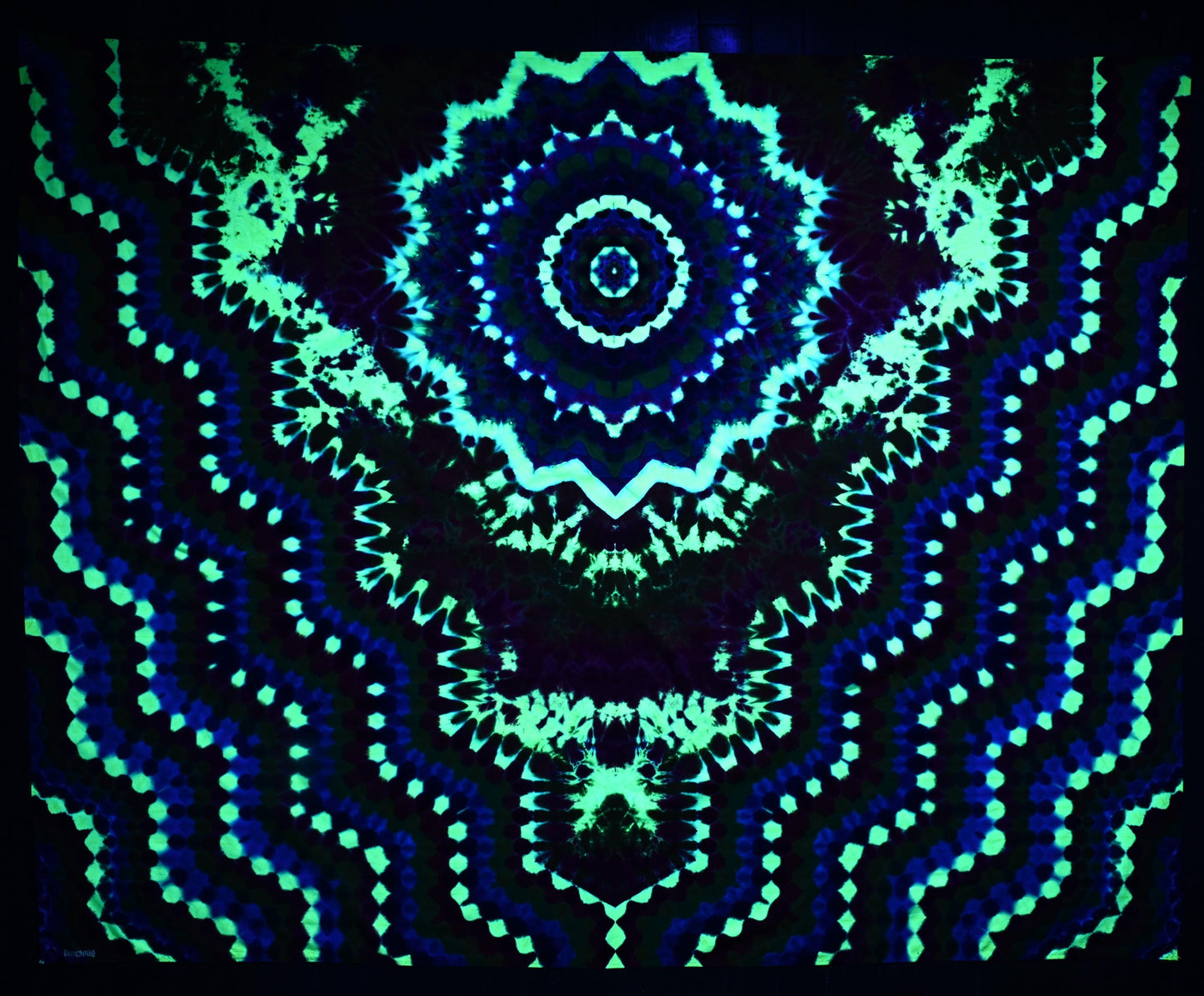 73.25X57.5" Super Duper Heady UV Reactive Octagon>{16/4} Hexadecagram/Symmetrical Zig Zag Honeycomb/ Fire Scrunch Tie Dye Tapestry*