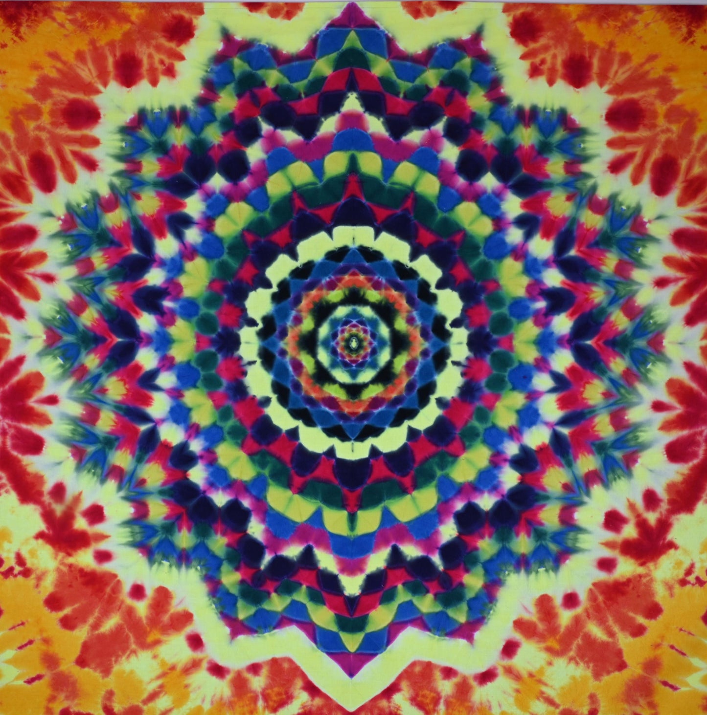 73.25X57.5" Super Duper Heady UV Reactive Octagon>{16/4} Hexadecagram/Symmetrical Zig Zag Honeycomb/ Fire Scrunch Tie Dye Tapestry*