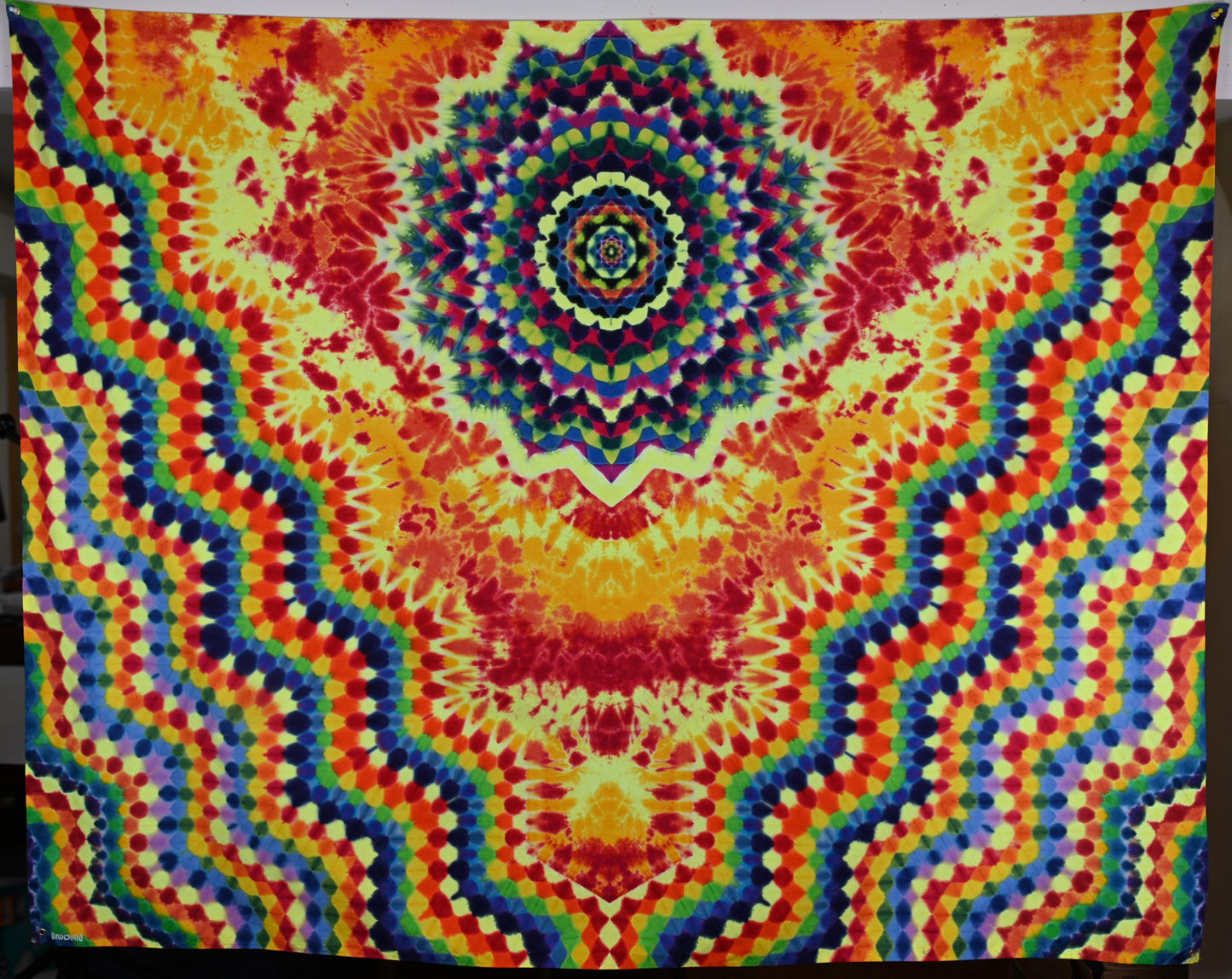 73.25X57.5" Super Duper Heady UV Reactive Octagon>{16/4} Hexadecagram/Symmetrical Zig Zag Honeycomb/ Fire Scrunch Tie Dye Tapestry*