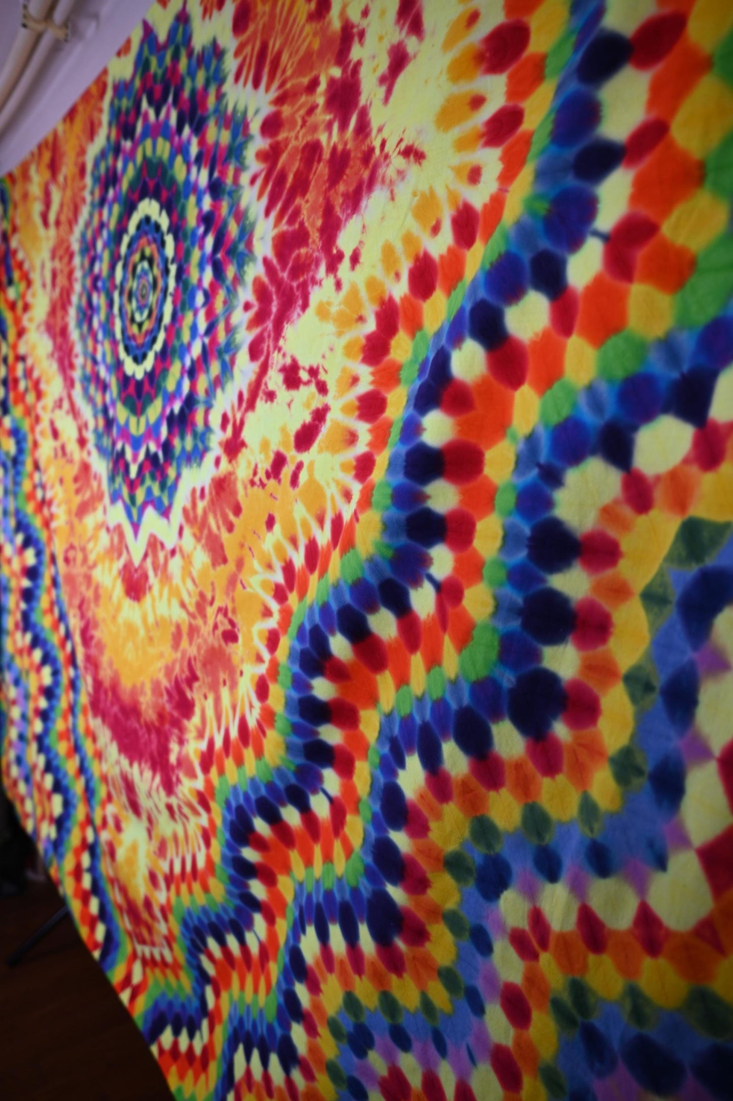 73.25X57.5" Super Duper Heady UV Reactive Octagon>{16/4} Hexadecagram/Symmetrical Zig Zag Honeycomb/ Fire Scrunch Tie Dye Tapestry*