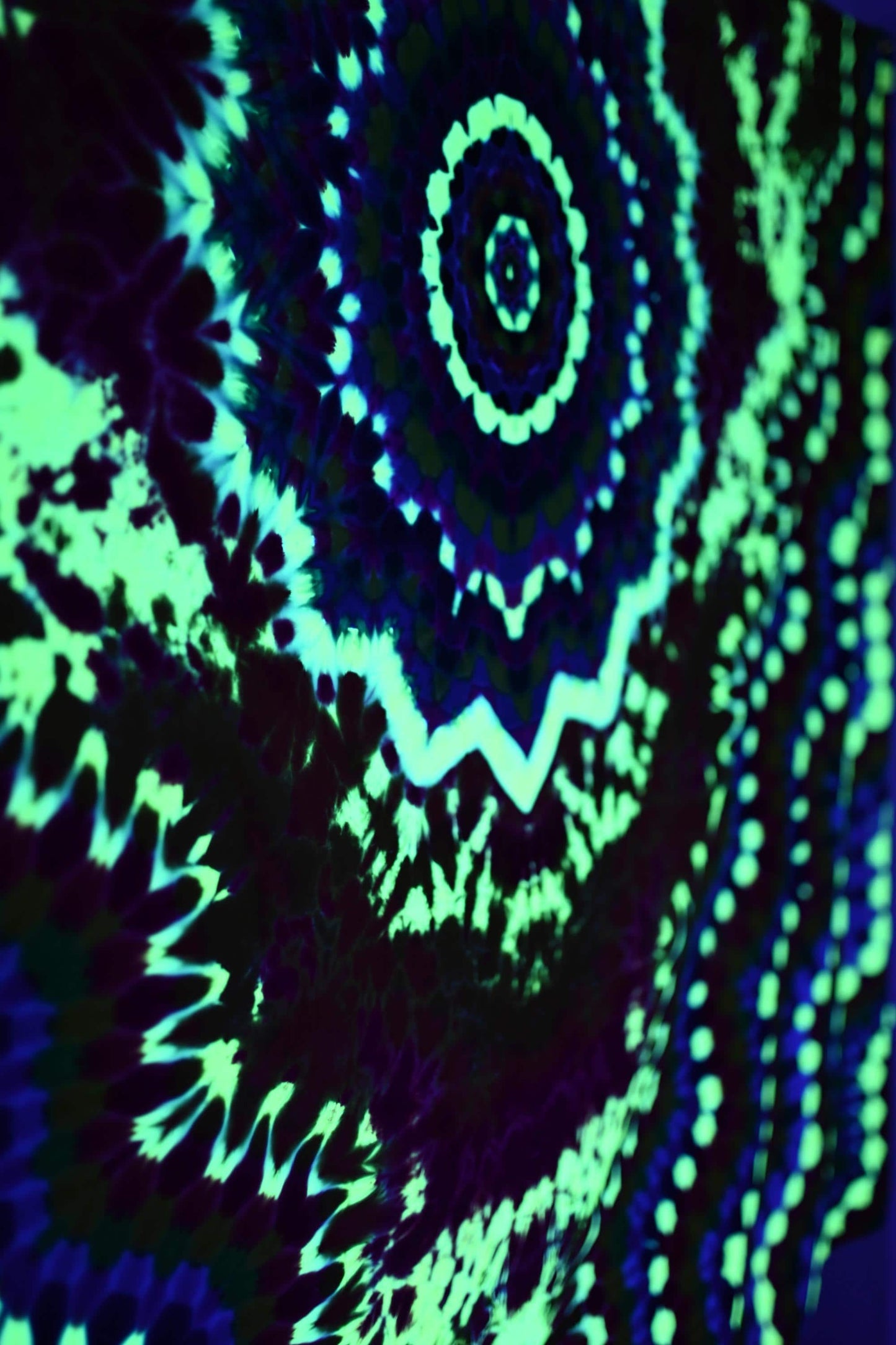 73.25X57.5" Super Duper Heady UV Reactive Octagon>{16/4} Hexadecagram/Symmetrical Zig Zag Honeycomb/ Fire Scrunch Tie Dye Tapestry*