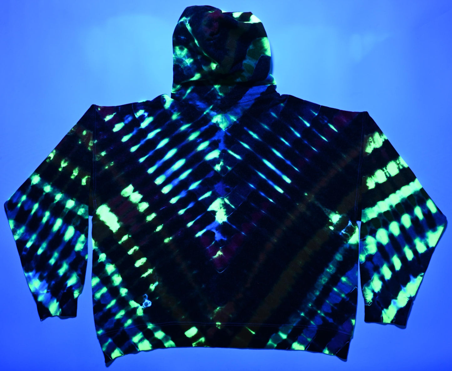 minor repaired boo-boo# 2X V UV-DNA Uv Reactive Tie Dye on a Hanes Ultimate Cotton Pullover Hoodie w/ Front Pocket - Read Description