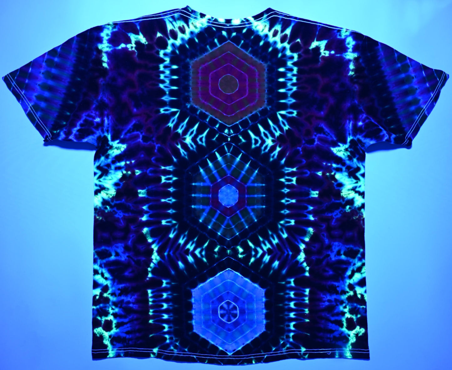 XL UV Reactive Dodecagram Neo DNA Frnt/ Triple Hexagon Spine/Triangle Sleeves/Scrunch Filler Tie Dye on a Tultex 290 Ringspun Cotton T-Shirt