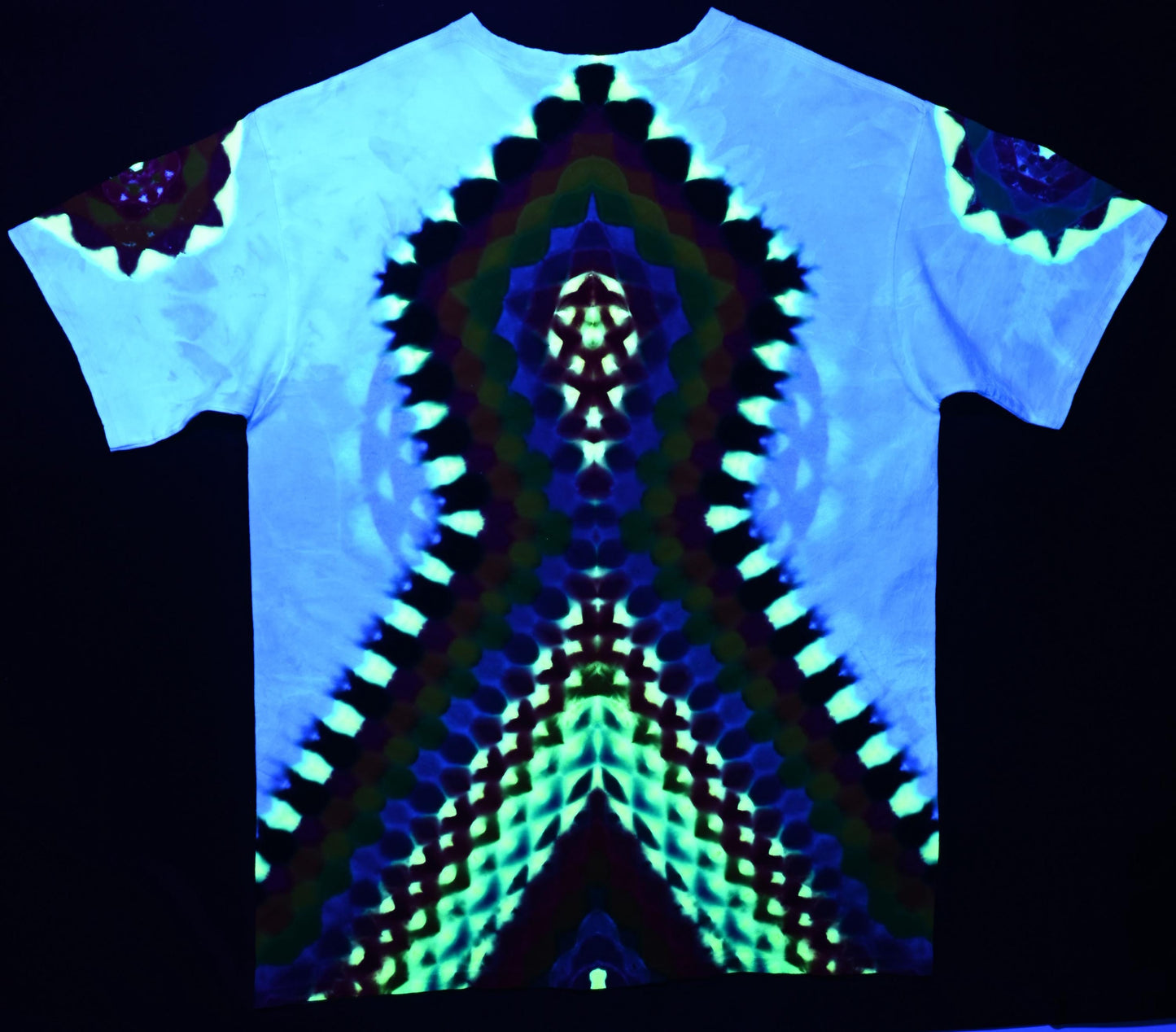 XL Snow White Series UV Reactive 20Pt Mandala w/ Ripple Cntr Frnt/Wrap Around  Tower Bck/ Hexagon Slvs Tie Dye on a Gildan Ultra PFD T-Shirt