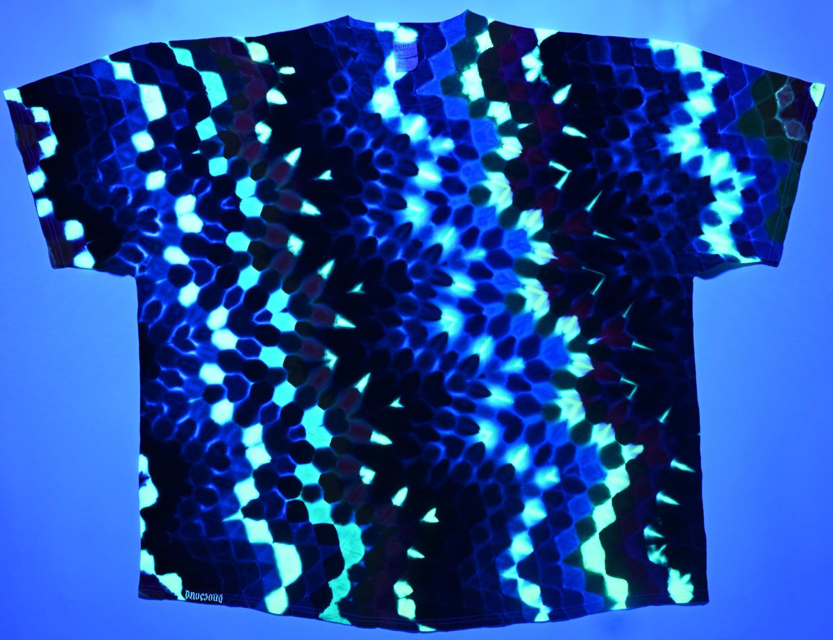 4X UV Reactive Zig Zag Honeycomb Tie Dye on a Port & Company Essential Tee