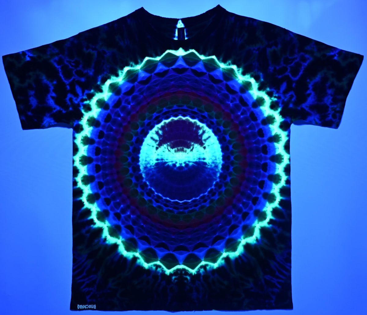 XL Ultra Heady Uv Reactive 30Pt Mandala w/ Ripple Cntr /Neo-DNA Triangle/Scrunch Tie Dye on a Gildan Ultra Cotton PFD T-Shirt