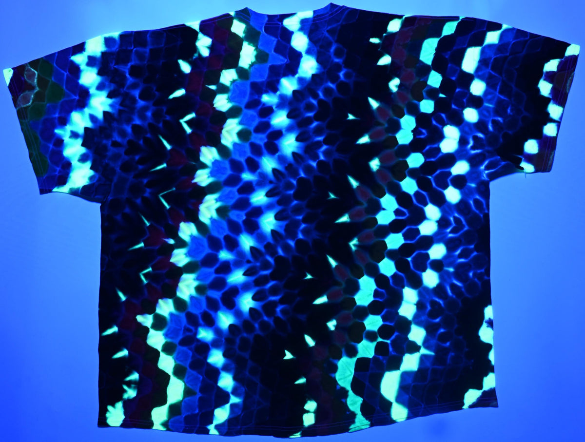 4X UV Reactive Zig Zag Honeycomb Tie Dye on a Port & Company Essential Tee