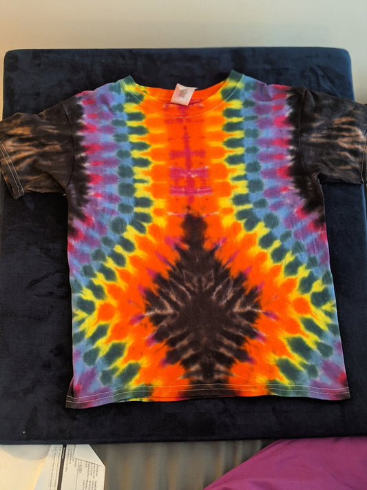 Youth Small Zigzag DNA tie dye t-shirt